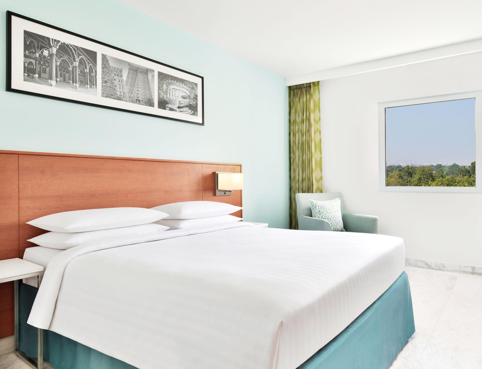 Отель Fairfield By Marriott Bengaluru Whitefield Экстерьер фото