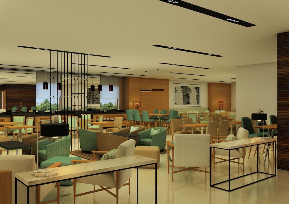 Отель Fairfield By Marriott Bengaluru Whitefield Экстерьер фото
