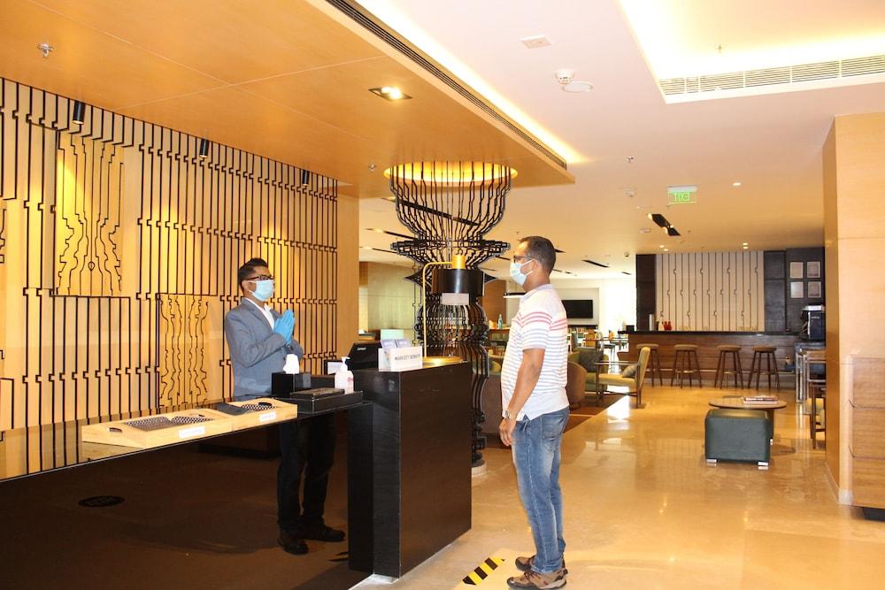 Отель Fairfield By Marriott Bengaluru Whitefield Экстерьер фото