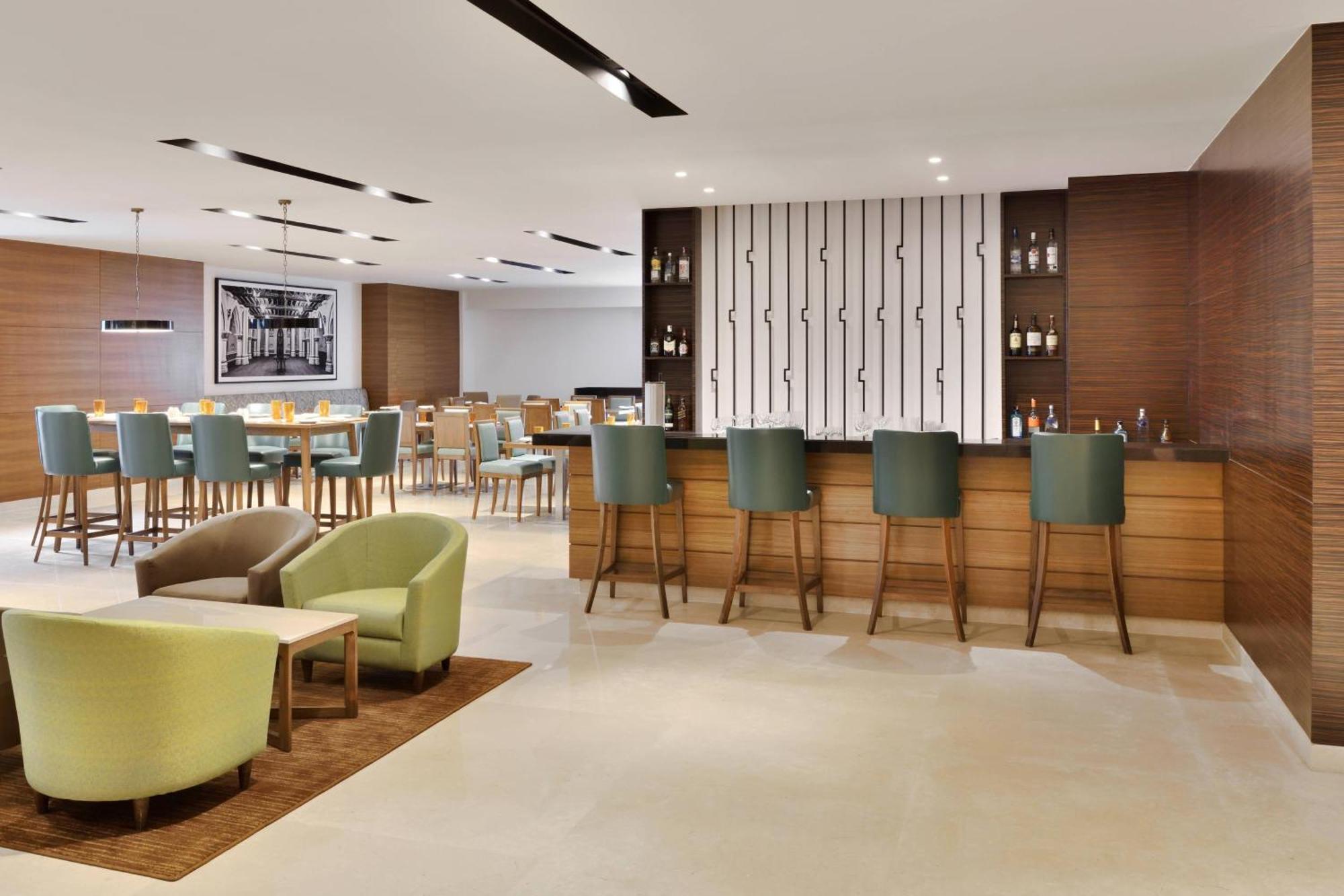 Отель Fairfield By Marriott Bengaluru Whitefield Экстерьер фото