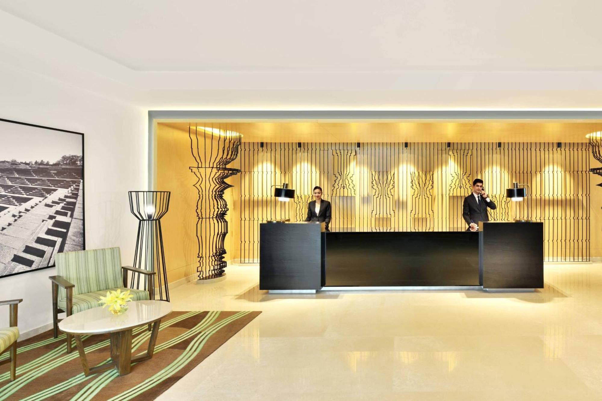 Отель Fairfield By Marriott Bengaluru Whitefield Экстерьер фото