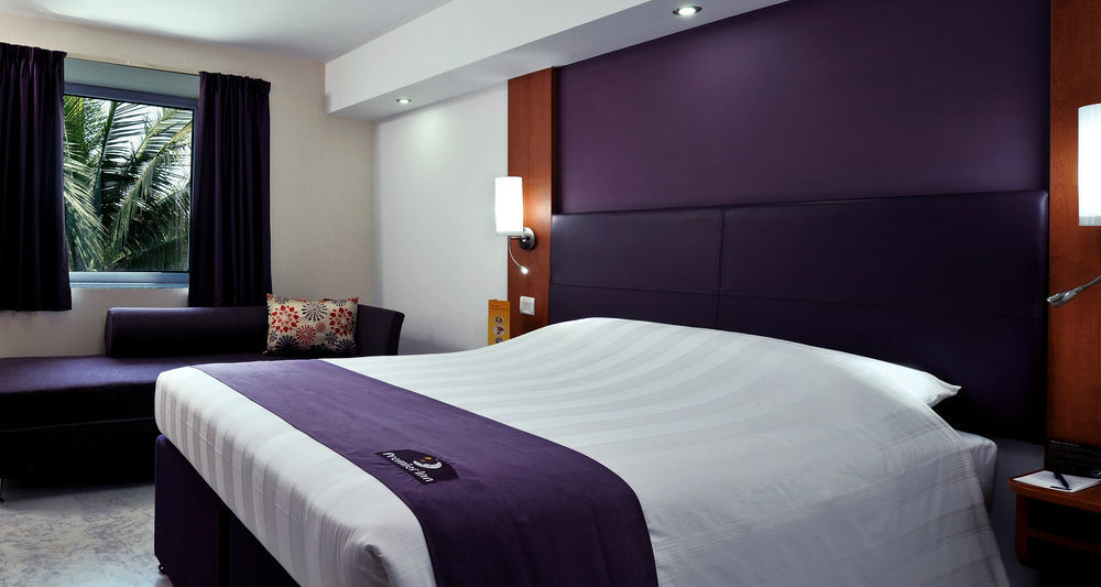 Отель Fairfield By Marriott Bengaluru Whitefield Экстерьер фото