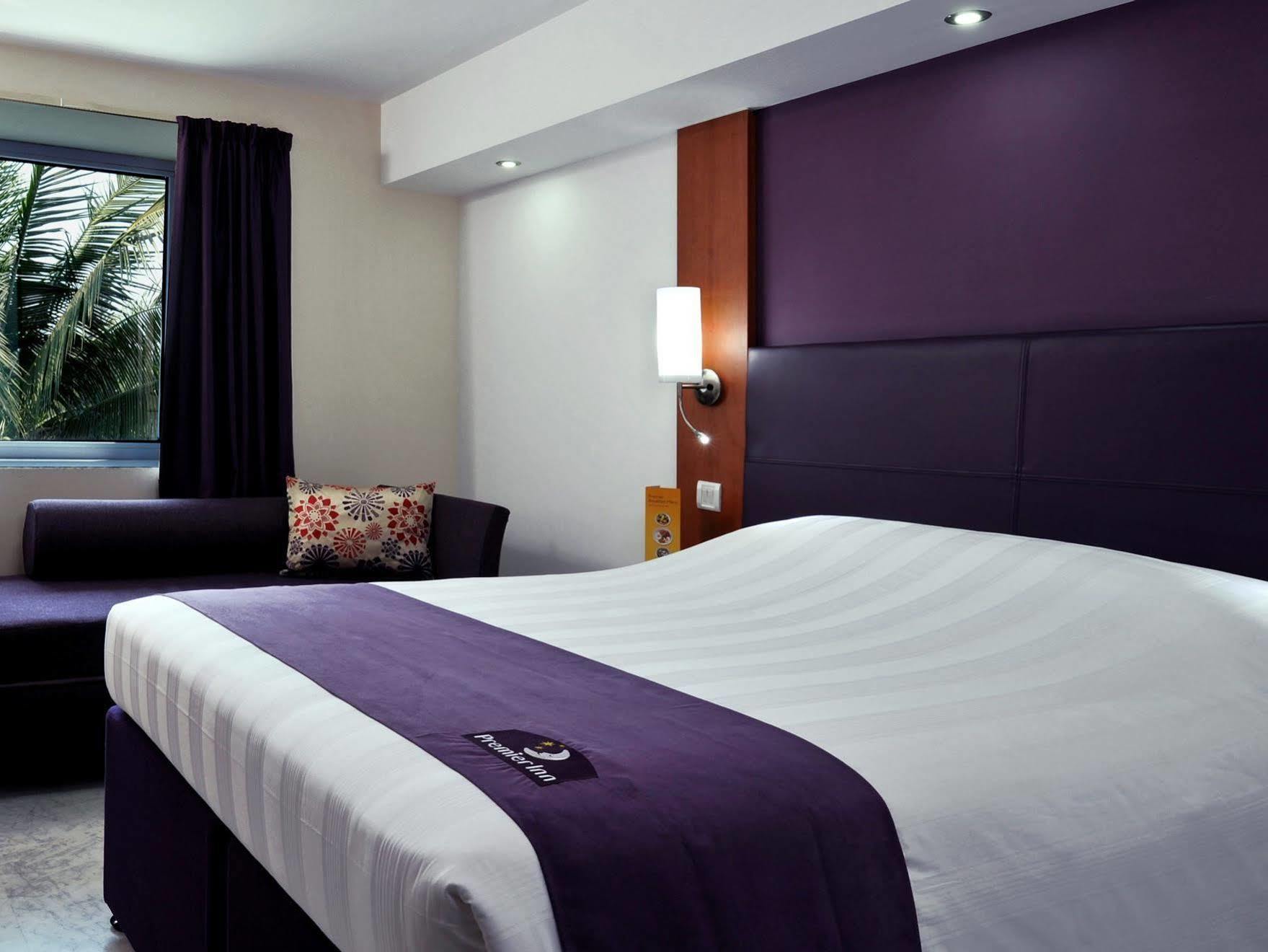 Отель Fairfield By Marriott Bengaluru Whitefield Экстерьер фото